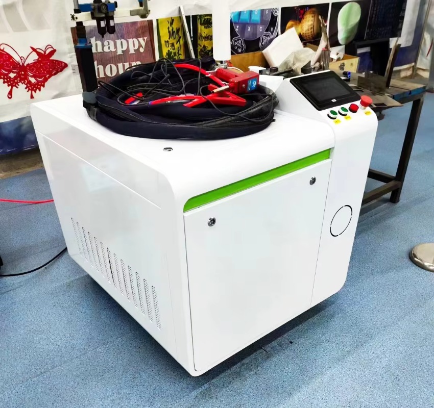 Pulitore Laser OEM Portatile C - Portable Laser Rust Removal recensione e prezzo